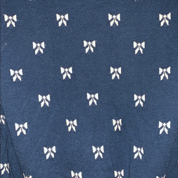 Sweater - Picture 2 of 4